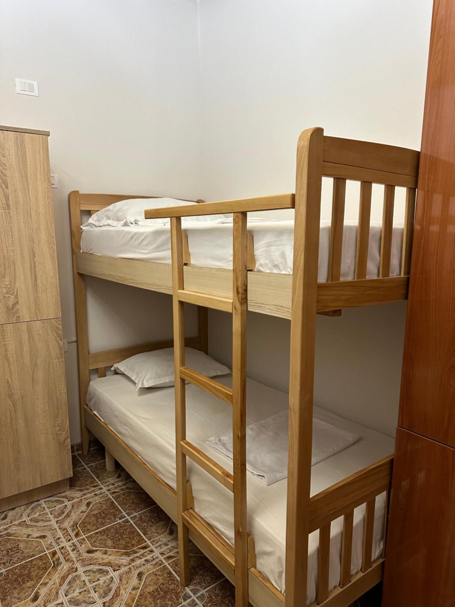 Lemon Breeze Hostel *
