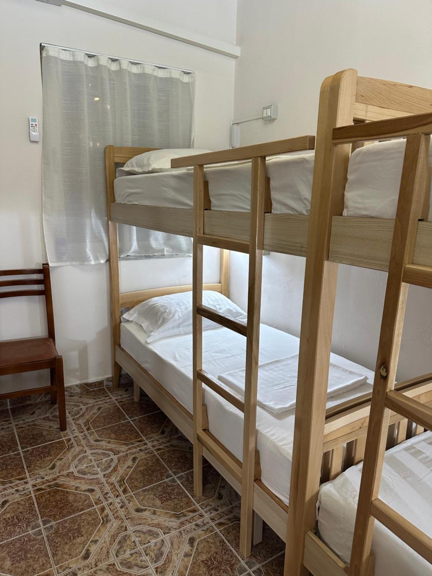 Lemon Breeze Hostel Tirana